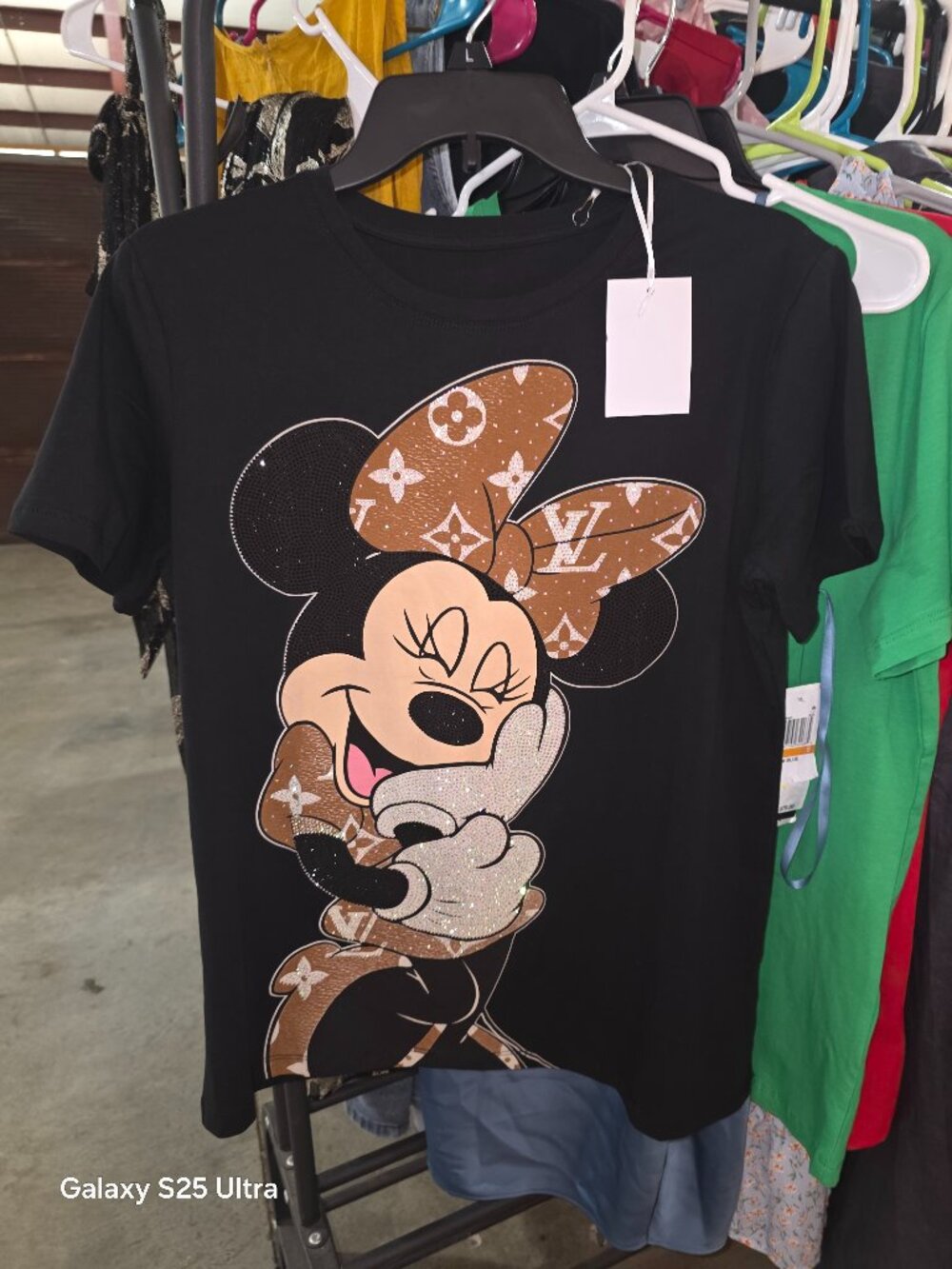 Beautiful Super Soft Minnie Mouse with Bling Short Sleeve T-Shirt. S/M NWT